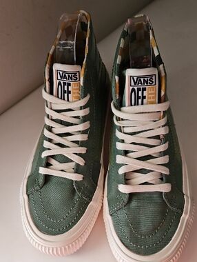 VANS GREEN KARINA ROZANKO X-Sk8 PATENT HEDGE HI-TOP SNEAKERS Sz M-5, W-7